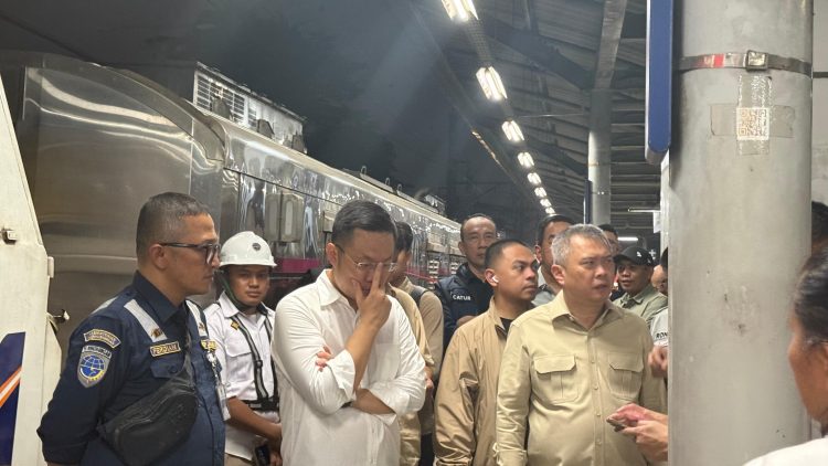 Korban Meninggal Dunia Bertambah, KAI Batasi Perjalanan KRL Sampai Stasiun Bekasi