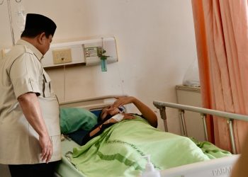 Presiden Prabowo dan Menhub Temui Korban Insiden KA Bekasi Timur