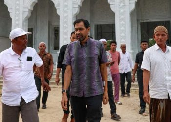 Mualem Bangun Masjid Tanpa Dana Pemerintah
