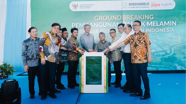 Pabrik Melamin Gresik Perkuat Industri Nasional