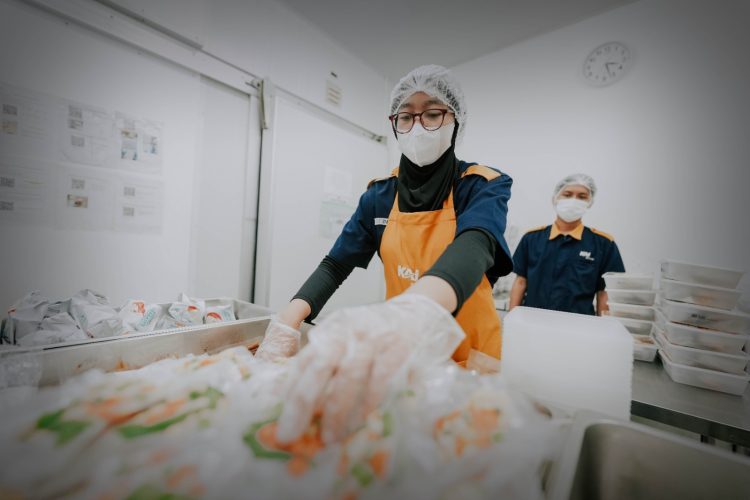 KAI Services Lolos Sertifikasi ISO 22000