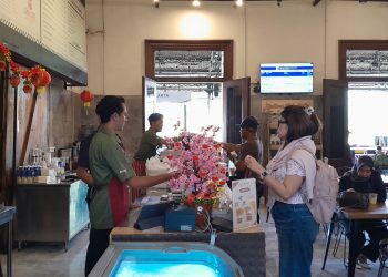 KAI Services Apresiasi Insan Frontliner Loco Café