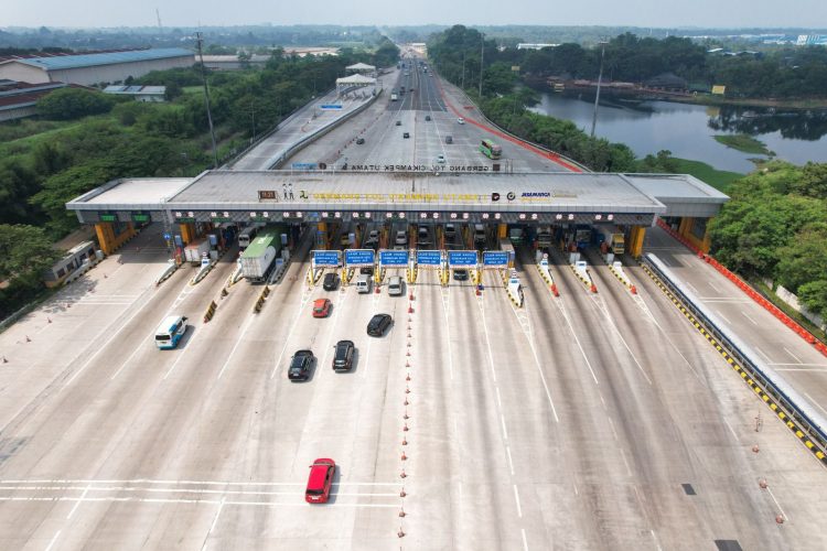 112 Ribu Kendaraan Dominasi Perjalanan ke Timur Trans Jawa di GT Cikampek Utama