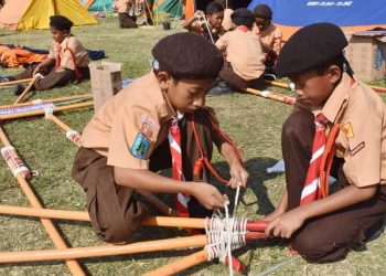 Pramuka Bersihkan Situ Cigangsa Pulihkan Lingkungan