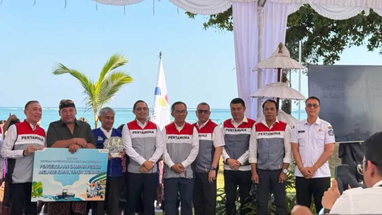 Badung Dukung Peluncuran Kapal Pembersih Sampah Perairan