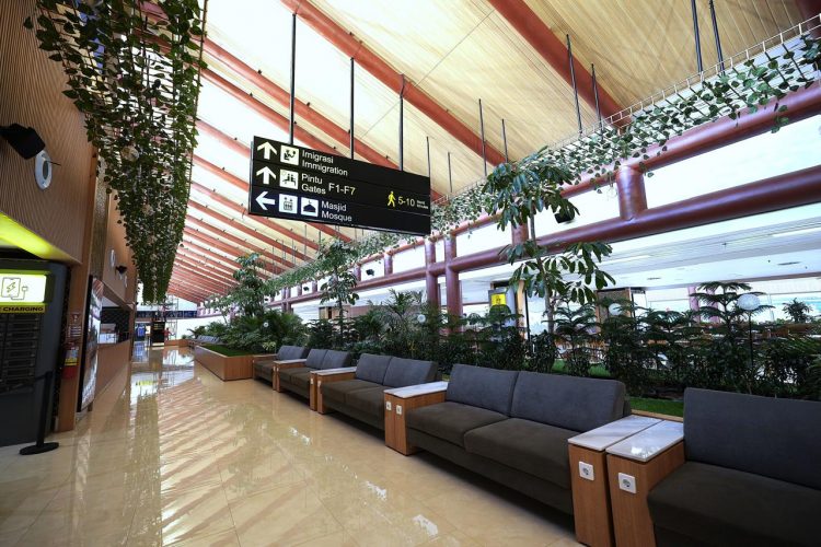 Penerbangan Umrah Mulai 1 Juli Terpusat di Terminal 2F Bandara Soekarno-Hatta