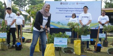 Jasa Marga Gelar Penanaman Pohon dan Santunan Anak Yatim di Medan