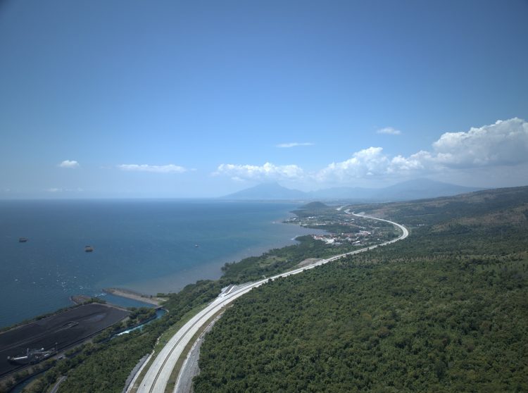 Proyek Jalan Tol Probolinggo-Situbondo-Banyuwangi (Prosiwangi) Pacu Ekonomi dan Serap Tenaga Kerja Lokal