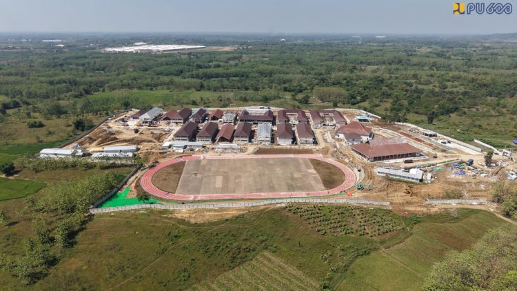 Sekolah Rakyat Indramayu Punya Lapangan Sepak Bola