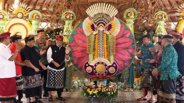 Parade Gebogan Tabanan Angkat Budaya Jadi Daya Tarik Wisata