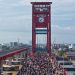 Parade Kebaya Siap Semarakkan Jembatan Ampera