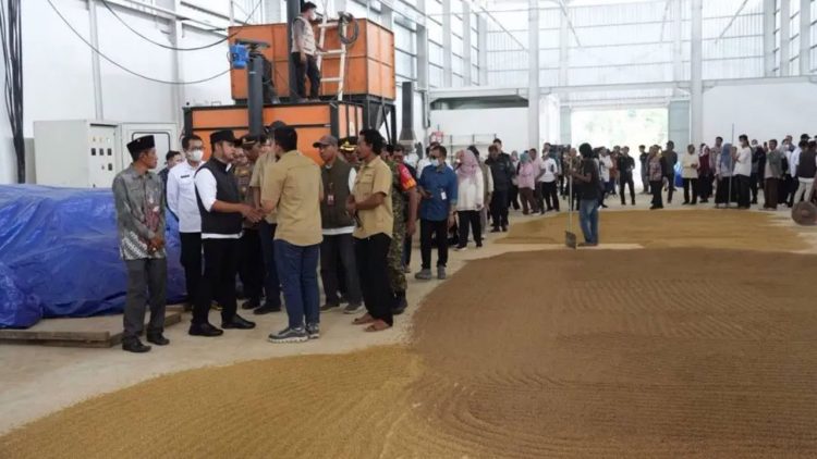 Kaltim Resmikan Pabrik Pakan Ternak Modern untuk Perkuat Ketahanan Pangan