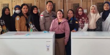 Kutai Barat Salurkan Freezer untuk Dukung Usaha Perikanan