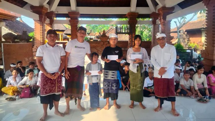 Desa Adat Penatih Puri Salurkan Dana Motivasi Pendidikan dan Buka Pasraman Alit-alit 2026