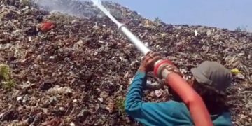DLH Karawang Perkuat Antisipasi Kebakaran TPA Jalupang