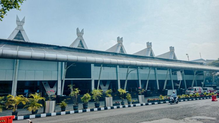 Bandara Husein Sastranegara Dioperasikan untuk Penerbangan Domestik dan Internasional