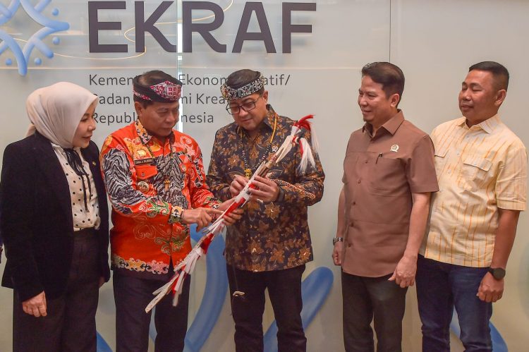 Dari Rumput Laut hingga Batik Etnik, Menteri Ekraf Dorong Kaltara Jadi Mesin Ekonomi Baru