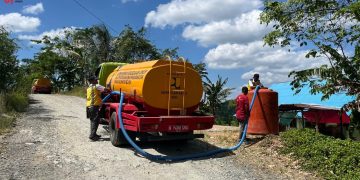 Salurkan Air Minum di Tengah Kekeringan, Kementerian PU Beri Bantuan ke Desa Terdampak di Kabupaten Banjar