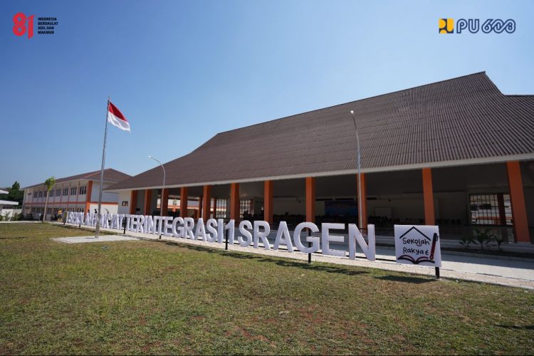 SR Terintegrasi 1 Sragen, Komitmen Pemerintah Fasilitasi Pendidikan Keluarga Prasejahtera