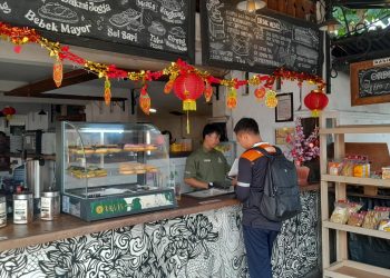 Praja Praji, Melayani dengan Hati untuk Menciptakan Pengalaman Berkesan di Loko Café
