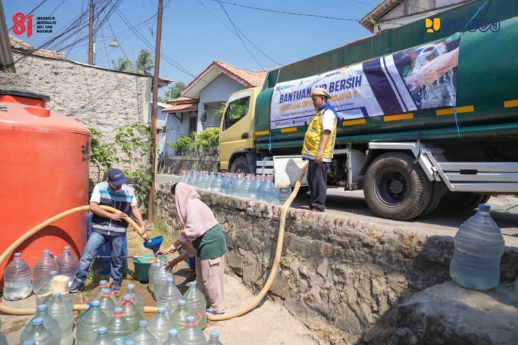 Warga di Cilegon Mulai Terdampak Kekeringan, Kementerian PU Salurkan Bantuan Air Bersih