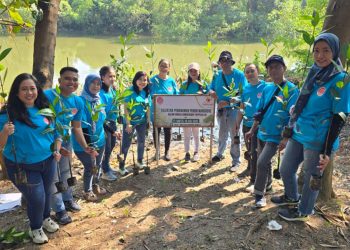 FKPPH Jatim Tanam Mangrove untuk Lestarikan Lingkungan