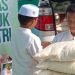 BMH Salurkan Beras untuk Ribuan Santri