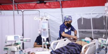 DPR Minta Insentif untuk Nakes Korban Bencana