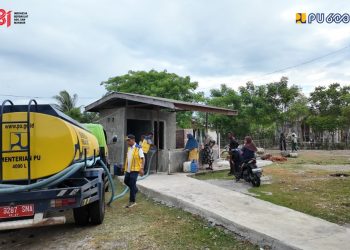 18.000 Liter Air dan 9 Pompa Air di Salurkan Ke Aceh Besar