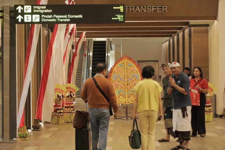 Bandara I Gusti Ngurah Rai Bali Resmi Operasikan Jembatan Transfer Penumpang Antar Terminal
