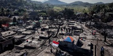 Menpar Dorong Pemulihan Desa Adat Sade