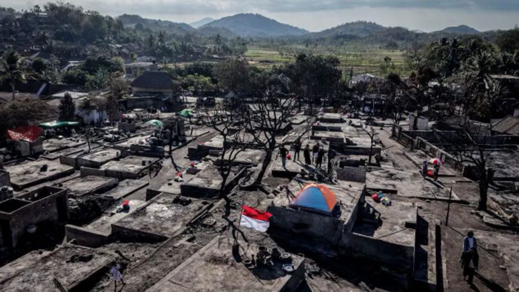 Menpar Dorong Pemulihan Desa Adat Sade