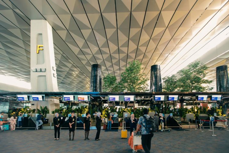 Kemenhub Tegaskan Penyesuaian Fuel Surcharge Bukan Kenaikan Tarif Dasar Tiket Pesawat
