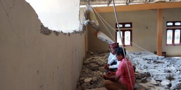 Rumah Ibadah Terdampak Gempa Flores Dibongkar