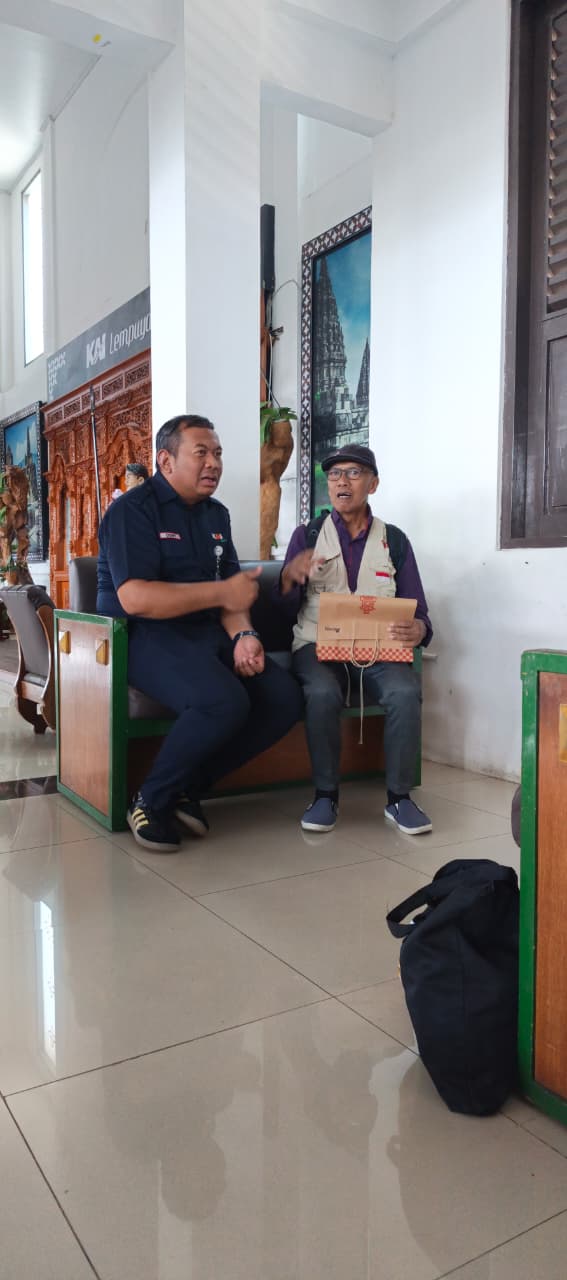 Direksi KAI Services Turun Langsung Temui Pelanggan, Serap Masukan di Hari Pelanggan Nasional