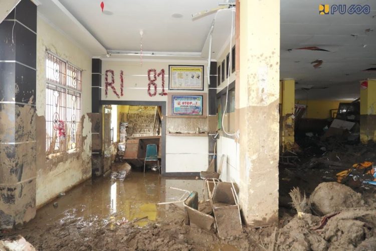 Gedung Pemerintahan di Solok Diperbaiki, Akibat Banjir Bandang