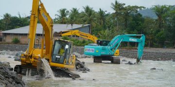 KemenPU Rampungkan Tanggul Darurat di Padang dan Pulihkan Akses Jalan Tapan- Batas Jambi