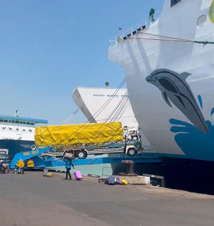 Kemenhub Perkuat Pengawasan Kendaraan ODOL di Pelabuhan Tanjung Perak