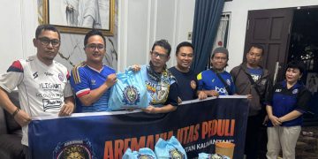 Aremania Salurkan Donasi Rp50 Juta untuk Korban Karhutla Kalteng