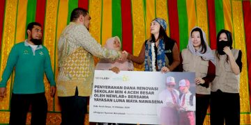 Luna Maya Bantu Renovasi Empat Ruang Kelas Di Aceh Besar