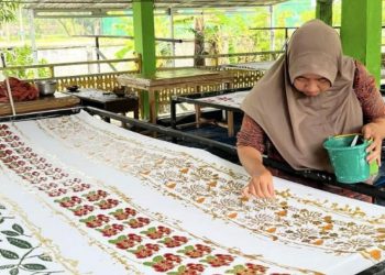 Batik Dumai Angkat Legenda Putri Tujuh Hingga Mendunia